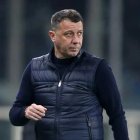 El entrenador italiano causó polémica por el golpe de cabeza a un jugador rival