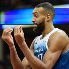 Rudy Gobert de los Timberwolves no tuvo un comportamiento adecuado.