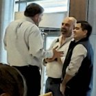 Reunión. El FBI fotografíó la reunión en el 5 de marzo de 2020, en el Marriott Marquis de Houston, entre los hermanos Peré y Javier Aguilar (de chaleco), empleado de Vitol.