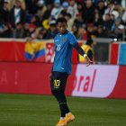 La Joya volvió a la Tri, y anotó el 2-0 definitivo.