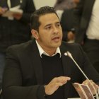 La Fiscalía exhortó a Ronny Aleaga, procesado por el caso Metástasis, a entregarse a la Justicia.