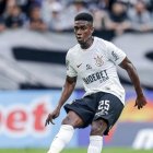 El defensor ecuatoriano Félix Torres volvió a destacar en Corinthians