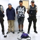 La Policía desarrolla operativos de control para identificar a personas que intentan introducir sustancias sujetas a fiscalización en el Metro de Quito.