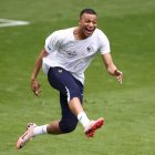 Kylian Mbappé se encuentra jugando la Eurocopa con Francia, luego se sumará a Real Madrid