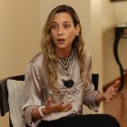 González Nader es ingeniera en Gestión Tecnológica en Medio Ambiente y activista ambiental. En 2023 fue candidata a la Vicepresidencia de la República.