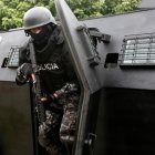 La ministra del Interior, Mónica Palencia, rechazó las declaraciones del José Serrano, ex funcionario del correísmo, quien aseguró que "no menos de 1.000 a 1.500 policías estarían vinculados al crimen organizado".