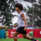 Edwar Bello la esperanza de gol de Barcelona para la segunda etapa.