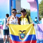 Lujo. Daniel Pintado, medalla de Oro en París 2024, y Jefferson Pérez, oro olímpico en Atlanta 1996.