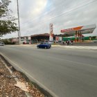 Solo la estación de servicio está abierta al público, los surtidores siguen cerrados.