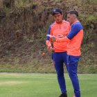 Sebastián Beccece (d) junto al profesor Miguel Bravo de la Sub-20 de la Tricolor