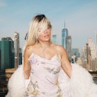 Su nombre real es Carolina Giraldo Navarro.