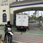 El día del suceso, el guardia de la garita fue maniatado. Los delincuentes, según dijo la Policía, ingresó con un dispositivo que usan solo los residentes. Se investiga el caso.