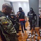 Este operativo dejó armas de fuego y armas no letales decomisadas.