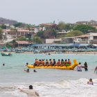 Los primeros turistas han empezado a llegar a General Villamil Playas, la afluencia ha sido registrada desde el domingo 20 de diciembre.