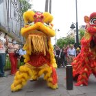 El baile de los dragones fue el punto central de la celebración de la comunidad china en Guayaquil.