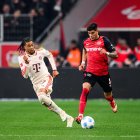 Bayern Múnich y Bayer Leverkusen de Piero Hincapié (d) se enfrentarán en los octavos de final de la Champions League