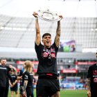 Descubre cómo Piero Hincapié superó desafíos, su impacto en la Bundesliga y su amor por la Selección de Ecuador