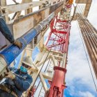 Imagen referencial de una instalación petrolera.