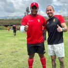 Antonio Valencia recibió a Marlon "Chito" Vera en el entrenamiento de AV25