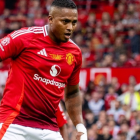 Antonio Valencia ha participado en partidos de exhibición con exjugadores de Manchester United