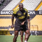 Felipe Caicedo podía debutar en Barcelona contra Técnico Universitario
