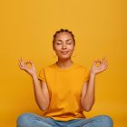 Si el estrés y la ansiedad afectan tu día a día, sigue estas estrategias efectivas para recuperar la calma y el equilibrio emocional.