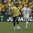 Pervis Estupiñán es uno de los jugadores con mayor experiencia de la Tricolor.