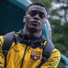 Álex Rangel, defensa central de Barcelona SC, destacado por su solidez defensiva y su presencia en la selección sub-23 de Ecuador.