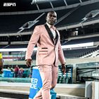 Segundo Castillo vestido de color rosa en el Más Monumental.