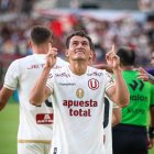 Jairo Vélez jugador de Universitario de Perú.