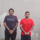 Carlos Angulo alias Invisible y Daniel Salcedo Bonilla, alias El Bello, tras un operativo de control en La Roca, el 26 de abril de 2025,