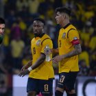 El arquero Gonzalo Valle y el defensa Piero Hincapié son los representantes tricolores.