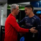 Tiago Nunes ya tuvo sus primeras sesiones de trabajo con los jugadores albos.