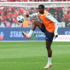 Willian Pacho, defensa del PSG.