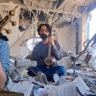 Hamidreza Afrideh es el músico iraní que responde a la guerra con música.