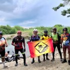 Integrantes del grupo Ciclistas de la Calle luego de recorrer Guayas y Cañar.