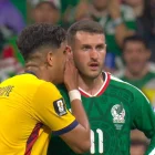 Piero Hincapié fue expulsado tras taparse la boca delante de Santiago Giménez en los minutos finales del Ecuador vs. México.