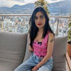 Anabel Llerena es cineasta e ilustradora ecuatoriana. Creó la página La Cuca Ilustrada, desde donde surgieron sus dos novelas gráficas.