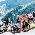 El ecuatoriano Richard Carapaz durante uno de los trayectos de etapa del Tour de Francia.