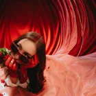 La cantante se ha dado a conocer con temas como “Fugitiva”, “Eterno abril” y “No me importa más".