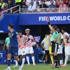 El árbitro brasileño Raphael Claus (d) dirigió Estados Unidos vs. Bosnia, en el Mundial 2026.