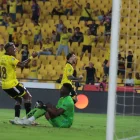 Darío Benedetto celebró el gol del empate de Barcelona SC ante Guayaquil City.
