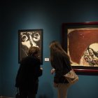 El recorrido está organizado en tres núcleos: “La tinta como gesto”, “La tinta como compromiso social” y “Historia ilustrada del Ecuador”.