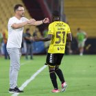 Pablo Trobbiani dirigió su primer partido en el Monumental y consiguió una goleada 3-0 ante Orense.