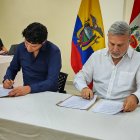 Autoridades de Ecuador y Perú firman cooperación binacional para mantenimiento del Canal de Zarumilla.