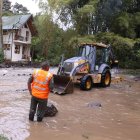 Los trabajos que se hicieron en el pasado en una carretera de Pichincha por desborde de un río, por las fuertes lluvias.