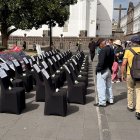 Pacientes y familiares participaron en un plantón en Ecuador para exigir al Estado garantías para la continuidad de los tratamientos de diálisis.