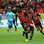 Deportivo Cuenca recibe a Mushuc Runa por la LigaPro 2026.