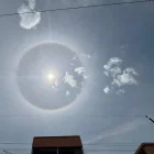 El halo solar visto desde el estadio del Aucas, este 24 de septiembre de 2026.