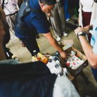 Autoridades inspeccionaron locales cercanos a una unidad educativa fiscal de Guayaquil.